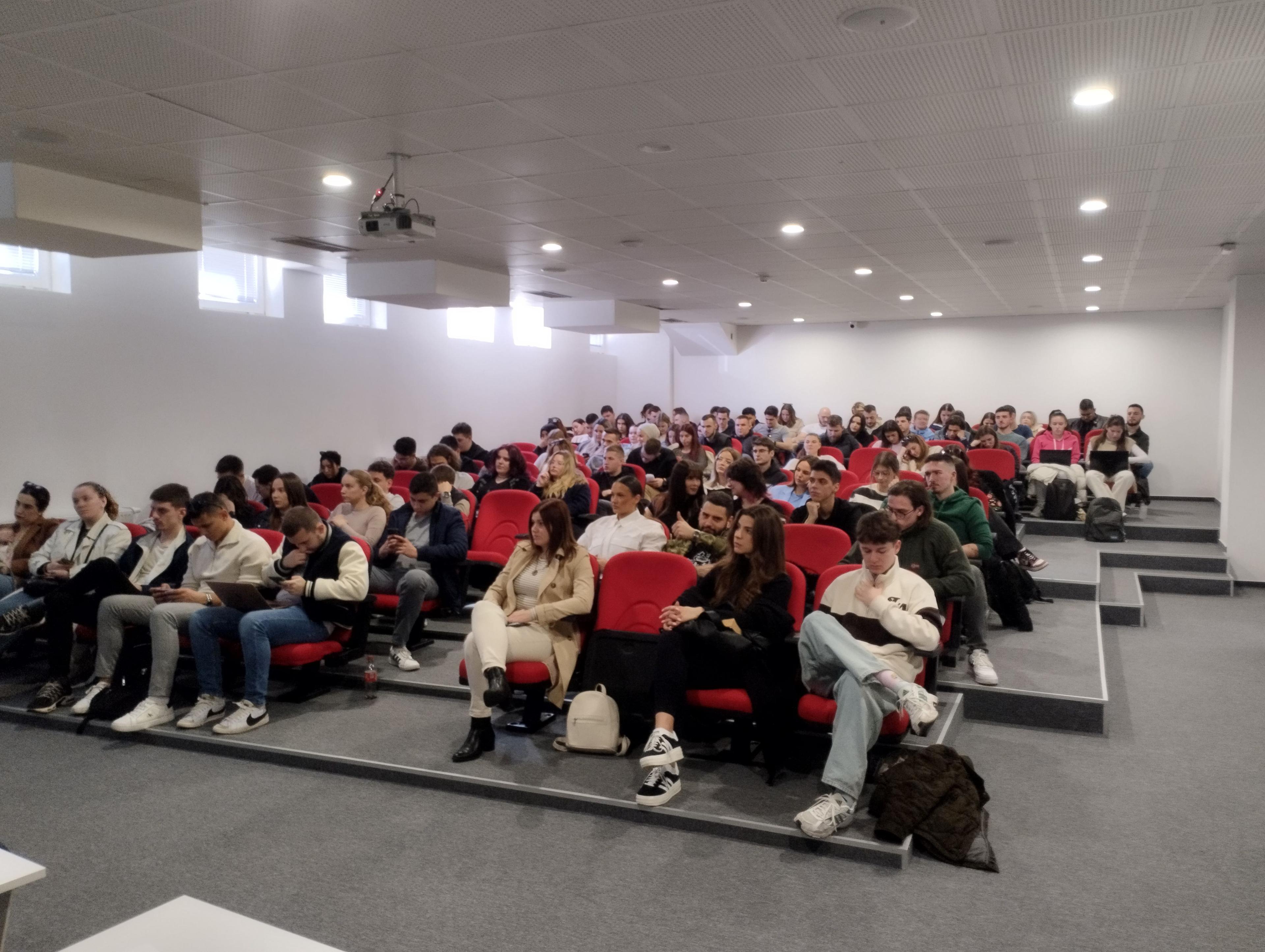 Innovative Workshop on Gender, Globalization, and Leadership Held at IBU