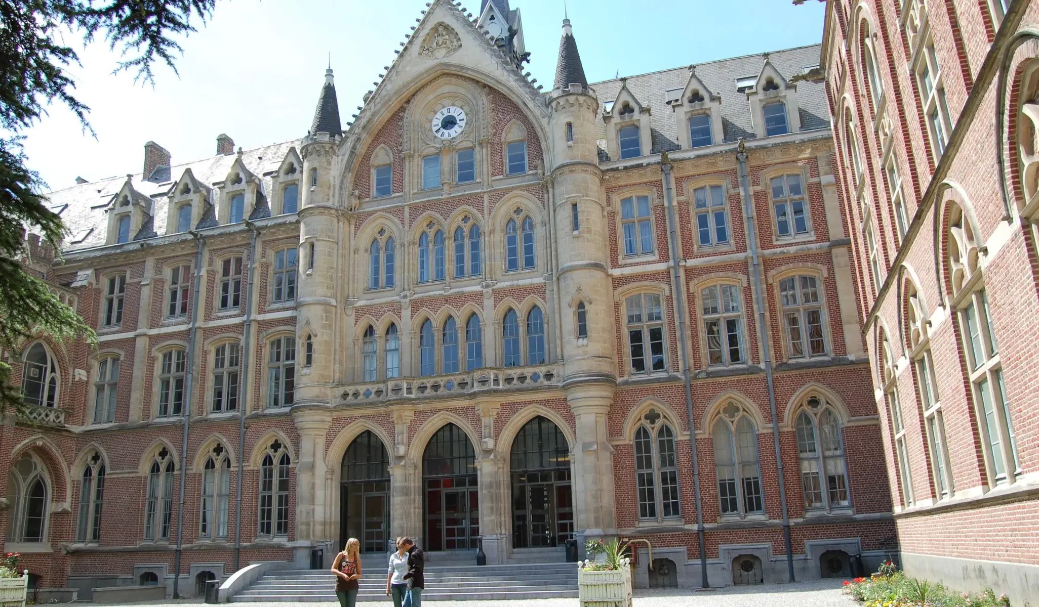 Call for Student Mobility to Universite Catholique de Lille, France